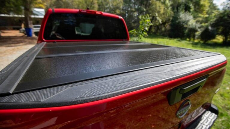 The Ultimate Guide to Truck Bed Covers: Advantages, Types, and How to Choose the Best Truck Bed Cover for Your Vehicle